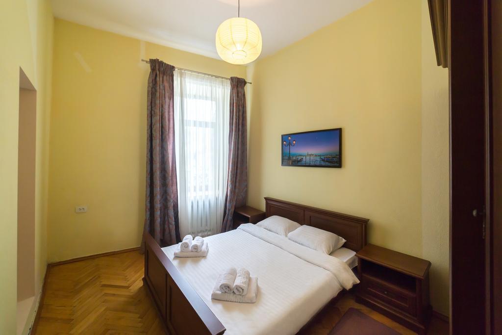 Cozy Apartment In Centre Of Kiev Exterior photo